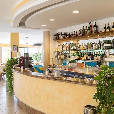 Happy Days Aparthotel Capo Vaticano Exterior photo